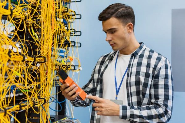 Cabeamento estruturado de redes: por que sua empresa não pode mais adiar essa decisão